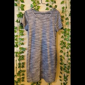Soft grey black white tee shirt dress S